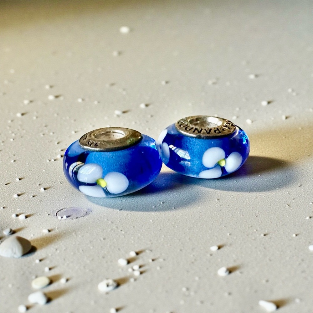 Blue Floral Charm Beads